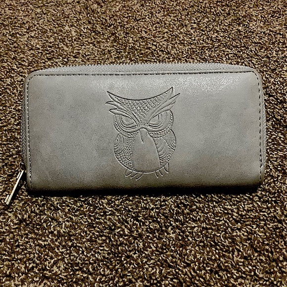 In like new conditions but don’t use anymore. - Picture 1 of 2